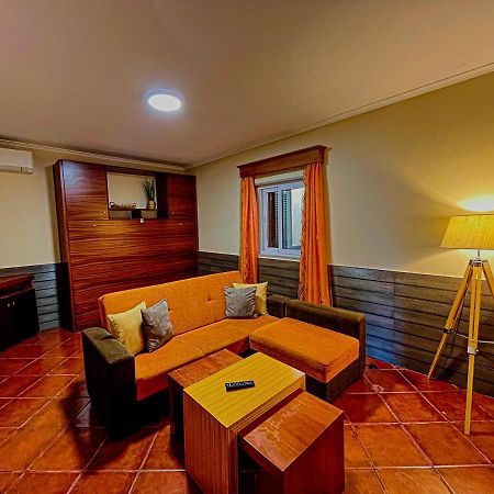 Casinha Dos Cubos Villa Geres Buitenkant foto