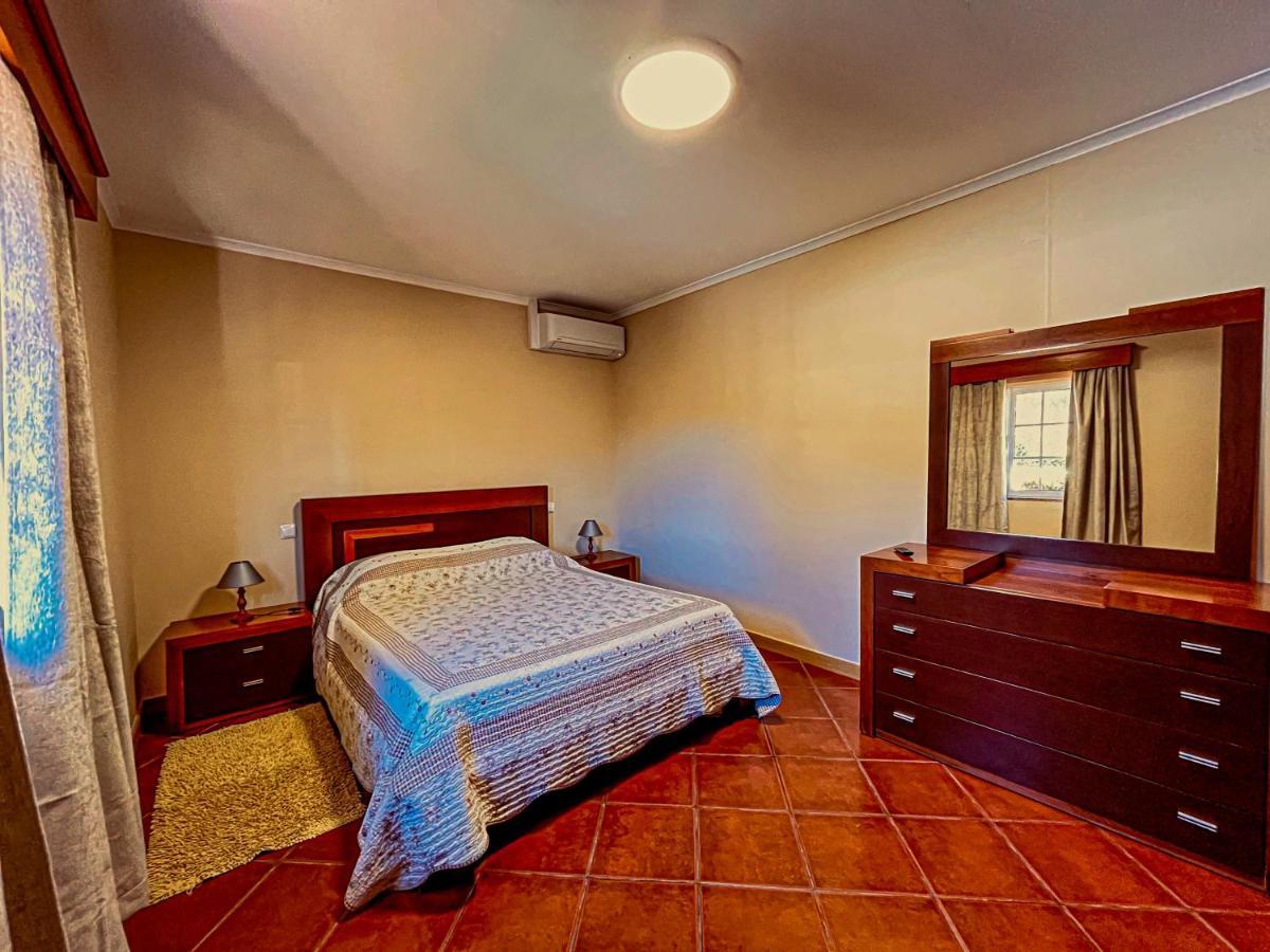 Casinha Dos Cubos Villa Geres Buitenkant foto