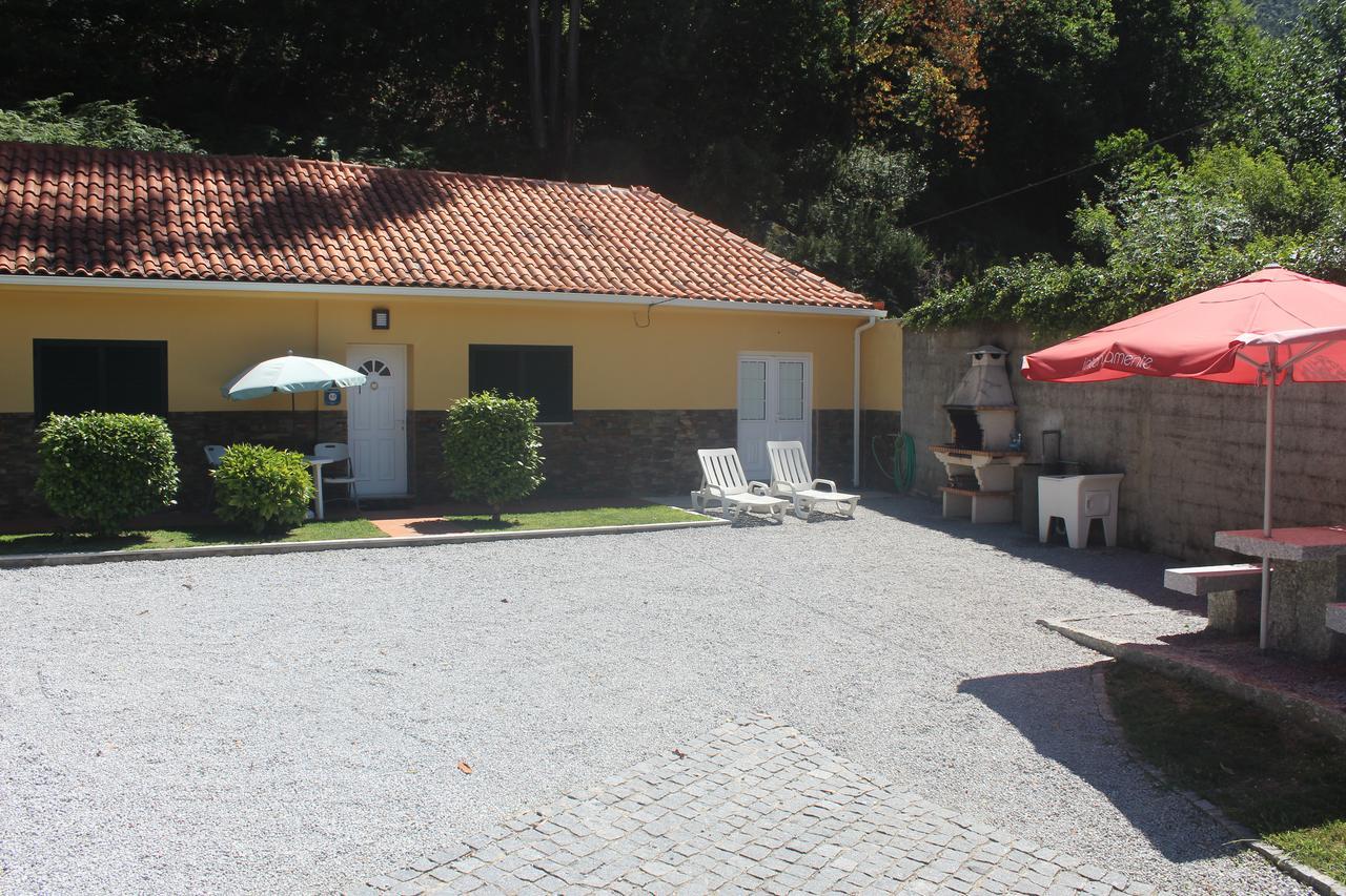 Casinha Dos Cubos Villa Geres Buitenkant foto