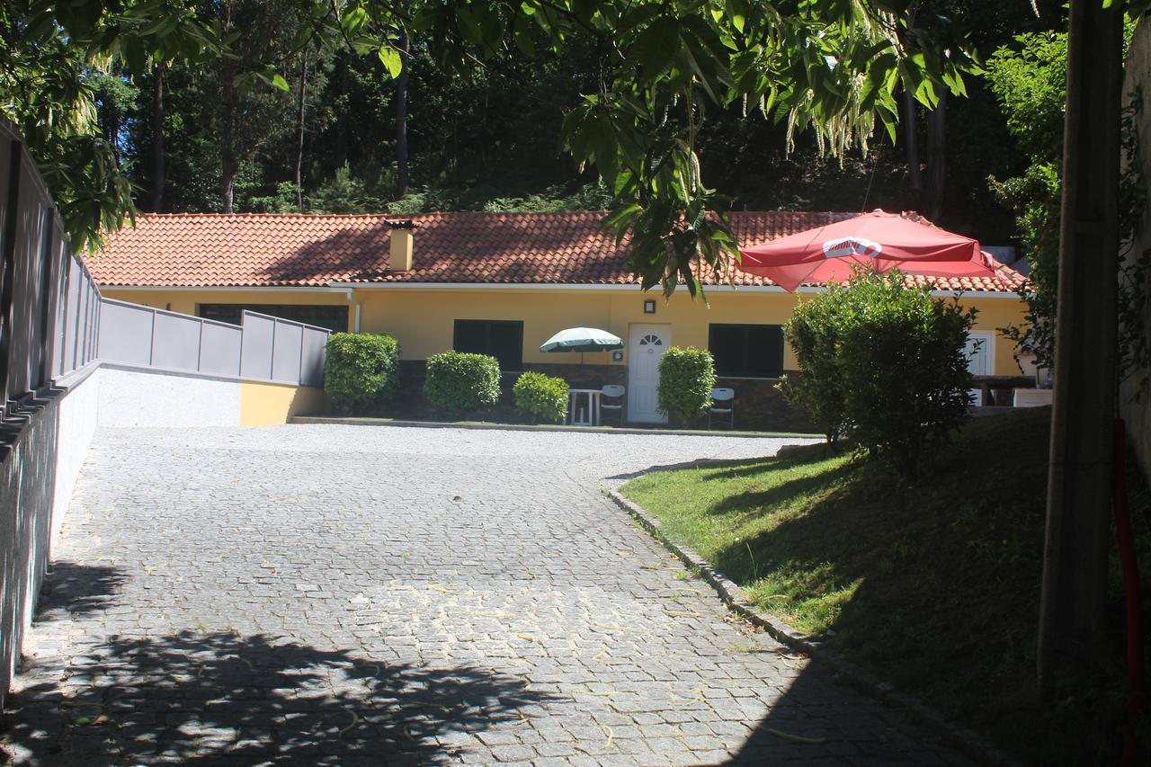 Casinha Dos Cubos Villa Geres Buitenkant foto