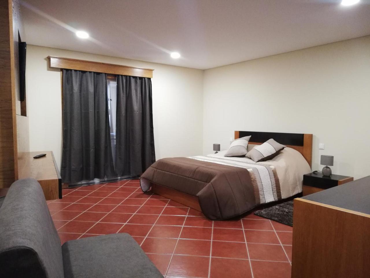 Casinha Dos Cubos Villa Geres Buitenkant foto